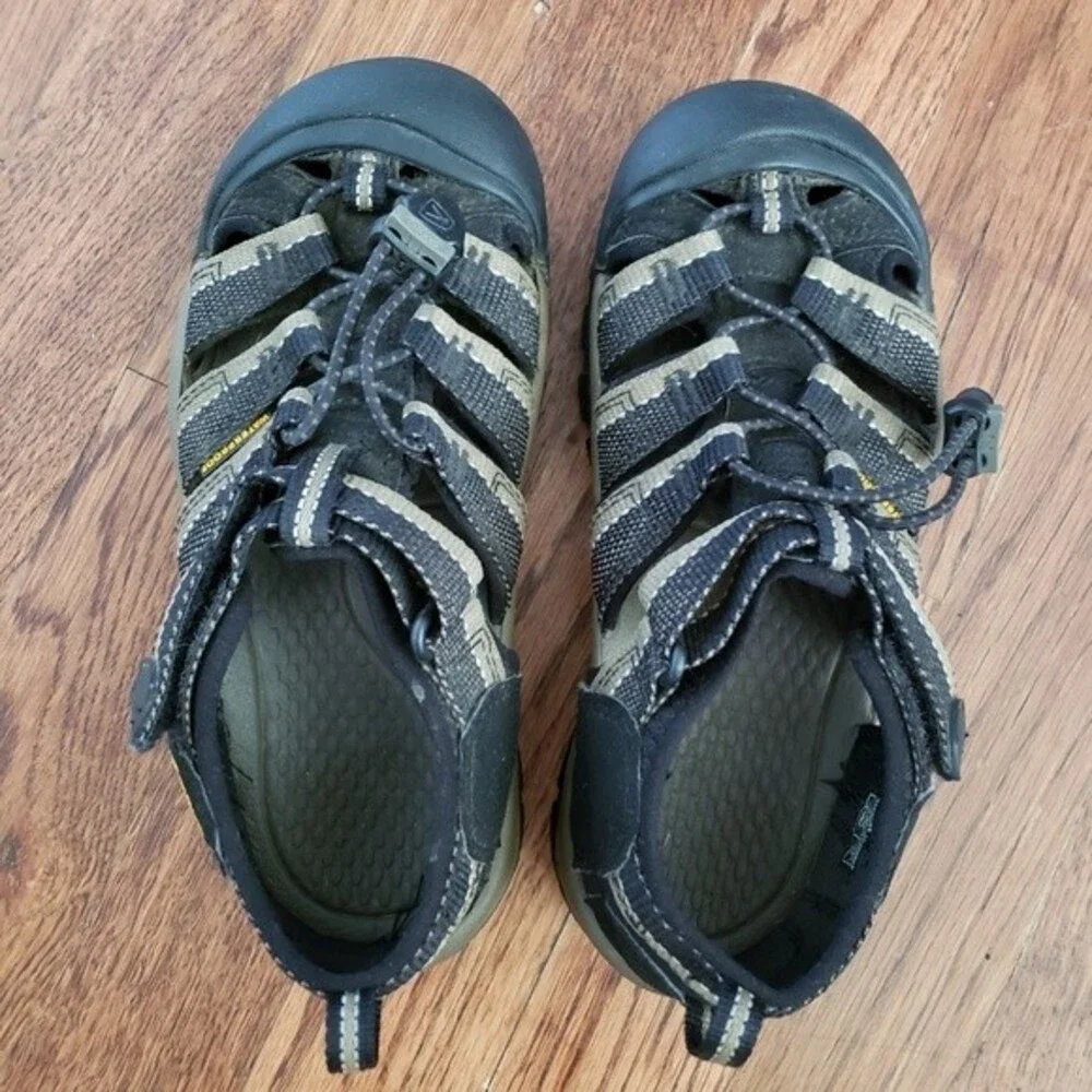 KEEN Newport H2 Sandals Youth Size 2